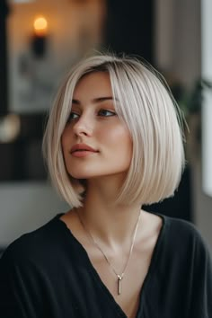 Achieve volume and style with 65 winning bob haircuts for fine hair! Flattering, chic, and perfect for every look. 💇‍♀️✨ #BobHaircuts #FineHairInspo Bob Haircuts For Fine Hair, Beautiful Haircuts, Chin Length Hair, A Bob, Bob Haircut For Fine Hair, Haircut Inspiration, Bob Hairstyles For Fine Hair, Short Bob Haircuts, Haircuts For Fine Hair