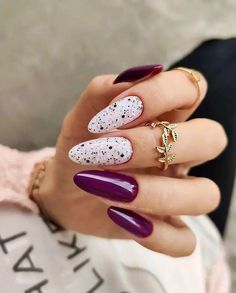 November Dip Nail Ideas, November Nails Fall, November Nail Designs, Feather Nail Art, Dip Ideas, Feather Nails, Christmas Nail Ideas, November Nails, Purple Nail Designs