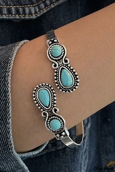 Olivia Mark - Turquoise Treasure Western-Style Bracelet Turquoise Stone Bracelet, Turquoise Stone Jewelry, Western Turquoise, Turquoise Western, Stone Fashion, Western Look, Urban Dresses, Turquoise Stones, Vintage Pattern