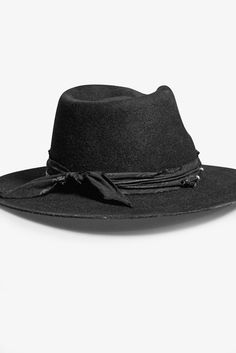 INTRODUCING THE CORNELL FEDORA, A CLASSIC FEDORA HAT HAND CRAFTED FROM 100% MARINO WOOL. THE HAT HAS BEEN CAREFULLY AGED & FINISHED WITH A BANDANA FOR A ROCK N ROLL TOUCH.
  AVAILABLE IN JET BLACK, BURNT BONE & BURNT BLACK Black On Black, Fedora Hat, A Rock, Rock N, Jet Black, Rock N Roll, Fedora, Hand Crafted, The Outsiders