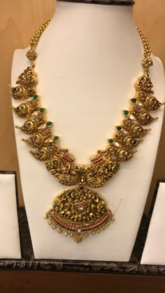 Mini Mango Haram Designs, Mini Haram, Mango Haram, Gold Jewelry Prom, Gold Haram, Bridal Necklace Designs, Gold Temple Jewellery, Gold Pearl Jewelry