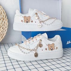 Lovely Bear Chain Shoes Slay Shoes, Tenis Aesthetic, Chain Shoes, Middle School Fashion, Cute Store, Pretty Shoes Sneakers, Cute Shoes Heels, Shoe Wishlist, Shoes Outfit Fashion