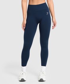 Shop the Everyday Seamless Leggings in blue. With next day delivery and free returns, shop online today at Gymshark. Gym Shark Outfits For Women, Wishlist Collage, Gym Shark Outfit, Shark Clothes, Gym Shark Leggings, Shein Clothes, Kid Christmas, Gymwear Outfits, Wishlist 2024