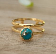 Turquoise Ring Gold, Wedding Ring Silver, Birthstone Stacking Rings, Turquoise Gold Ring, Nature Inspired Rings, Boho Handmade, Buying An Engagement Ring, Spiral Earrings, Copper Turquoise