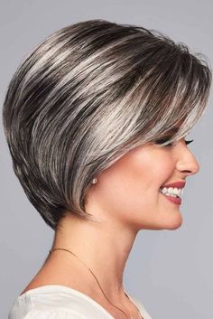 No-Fuss Short Hairstyles for Morning Rush Front Layers, Gabor Wigs, Chic Bob, Wavy Bob Hairstyles, Silver Highlights, Medium Bob Hairstyles, Gray Hair Highlights, Penteado Cabelo Curto, Short Bob Hairstyles