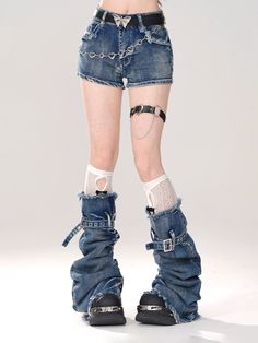 ❤︎Gray-and-blue denim A-line shorts + leg warmers❤︎ Jean Leg Warmers Outfit, Jean Skirt With Leg Warmers, Denim Skirt With Leg Warmers, Demin Leg Warmers, Fitted Harajuku Style Leg Warmers For Cosplay, Cool Shorts