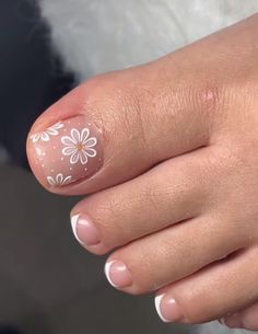 Nails Feet Design Pedicures, Elegant Pedicure, Toenail Designs Summer, Pedicure Gel, Toenail Art, Unghie Nail Art