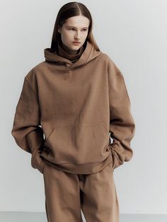 Editor's NotesLAGRANGE's oversized hoodie with a minimal yet trendy mood.- Pullover closure- Kangaroo pocket- Over-fit silhouette- Slightly cropped length- Versatile itemMeasurements(in.)S/M/L- Shoulder: 22.44 / 23.03 / 23.62 in.- Bust: 24.01 / 24.80 / 25.59 in.- Sleeve: 25.74 / 26.25 / 26.77 in.- Length: 25.39 / 25.98 / 26.37 in.Model infoMan - 6'16 Fitting size LComposition & Care- 70% Cotton, 30% Polyester- Please check the care labelDesigner- by LAGRANGE Relaxed Fit Hoodie With Side Pockets For Fall, Relaxed Fit Solid Hoodie With Side Pockets, Solid Color Hoodie With Side Pockets And Relaxed Fit, Relaxed Fit Hoodie With Side Pockets For Everyday, Brown Relaxed Fit Hoodie For Streetwear, Brown Streetwear Sweatshirt With Pockets, Fall Sweatshirt With Pockets And Drop Shoulder, Fall Drop Shoulder Sweatshirt With Pockets, Brown Relaxed Fit Urban Hoodie