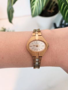 Vintage TIMEX Wind-Up Gold Tone Wrist Watch Dainty Retro Chic Womens/Ladies Fashion Wristwatch-Elegant Antique Jewelry-Birthday Gift for Her Untested Jewelry Birthday, Birthday Jewelry Gift, Women Wrist Watch, Retro Chic, Wrist Watches, Ladies Fashion, Birthday Gifts For Her, Antique Jewelry, Womens Watches