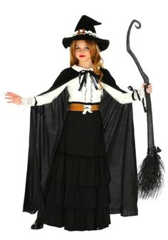 Salem Witch Costume, Salem Witch, Ankle Length Skirt, Velvet Hat, Fantasias Halloween, Halloween Looks, A Witch