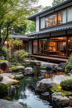 Japan Modern House Japanese Style, Jungle House, Japan Home, Japanese Architect, Front Steps, Japanese Gardens, Lake Cottage, Garden Buildings