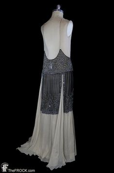 Style Année 20, 1920 Fashion, Jean Harlow, 1920s Flapper Dress, 20s Fashion, 1920s Flapper, 1920s Dress, Vintage Gowns, Antique Clothing