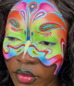 Lynda on Instagram: "Just a very casual look you know 🤷🏾‍♀️ • Inspired by @krizpii digital artwork 💚 • • #uglymakeuprevolution #messymakeupcommunity #futuristicmakeup #highfashionmakeup #experimentalmakeup #graphicliner #graphiclinerlook #creativemakeup #colorfulmakeup #explorepage #funmakeup #editorialmakeup #abstractmakeup #undiscovered_muas #muawise #graphiclinerlooks #dazedbeauty" Abstract Makeup, Futuristic Makeup, Bold Makeup Looks, High Fashion Makeup, Makeup Help, Pinterest Makeup, Makeup For Black Skin