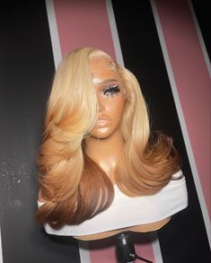 Unique Wigs, Ombre Wigs For Black Women, Wig Color Ideas, Wig Essentials, Blonde Hairstyles For Black Women, Blonde Weave Hairstyles, Coffee Dunkin, Ombré Wig, Honey Blond