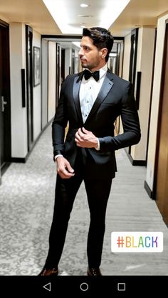 Wedings Drees Man Black, Sidharth Malhotra Suit, Stylish Mens Suits Wedding, Mens Black Suit Outfit Wedding, Cocktail Suits For Men, Suits For Men Wedding Classy, Black Tuxedo For Men Classy, Wedding Suits Men Black Tuxedos, Tuxedo For Men Wedding Groom Style