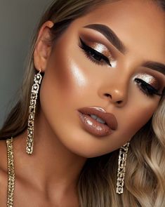 makeup#eyesmakeup#softglam#weddingmakeup#fallmakeup#wintermakeuplooks# Gold Glam Makeup Looks, Rose Gold Glam Makeup, Gold Glam Makeup, Megan Fox Makeup, Sleek Hairstyle, Glam Eye Makeup, Golden Makeup, Gold Makeup Looks, Date Night Makeup