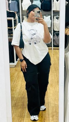 #adlv #flair #midsize #ootd #streetfashion Midsize Sporty Outfits, Curvy Tomboy Outfits, Midsize Girl Outfits, Big Thighs Outfit, Casual Midsize Outfits, Black Trouser Outfit, Outfit Inspo Midsize, Midsize Ootd, Plus Size Teen