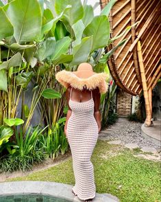 Woman Vacation Outfits, Bali Outfits Black Women, Mexico Vacation Aesthetic Outfits, Birthday Holiday Outfit, Beach Dress Black Women, Straw Hat Vacation Outfit, Bali Holiday Outfit, Bali Looks For Women, Zanzibar Outfit Ideas For Women