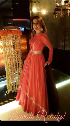 One Piece Gown Indian Wedding, Plane Gown Design Indian, Indowestern Anarkali Dress, New Indian Dress Design 2023, Info Western Dresses For Women, Sangeeth Dress Designs, Unique Indo Western Outfits For Women, Long Dress Indian, Diwali Outfits