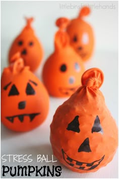 Pumpkin Stress Halloween Calm Down Balls for Kids Anxiety Emotions Sensory Balloons, Halloween Kita, Scary Halloween Crafts, Dekorasi Halloween, Halloween Sensory, Image Halloween, October Crafts, Halloween Arts And Crafts, Halloween Preschool