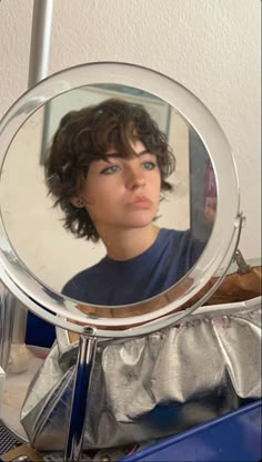 Very Short Feminine Hairstyles, Hadley Nelson Hair, Wavy Short Mullet, Queer Femme Hair, Masc Haircuts For Women Curly, Pixie Hair Aesthetic, Tomboy Girl Short Hair, Short 80s Hair, Short 2b Hair