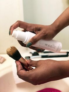 We asked a dermatologist and three makeup artists for their advice on how to clean makeup brushes, plus their tips on how often to do it. Makeup Brush Cleaning, Beauty Blender How To Use, Cleaning Brushes, Corporate Headshots, Clean Makeup, Hair And Makeup Artist