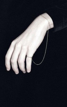 قلادات متدلية, Minimal Jewelry, Pretty Jewellery, Dandy, Cute Jewelry, Wire Jewelry, Body Jewelry, Jewelry Inspiration