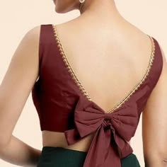 Suit Back Design Neck Pattern, Suit Back Design Neck, Blouse Pattern For Saree, Trendy Blouse Designs Back Neck, Blouse Back Designs Latest, Blause Desine Latest Back, Sleeveless Blouse Ideas, Choli Back Design, Blouse Reference