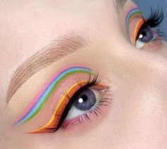 Makeup Carnaval, Make Carnaval, Flower Makeup, Magical Makeup, Graphic Eyeliner, Eye Makeup Designs