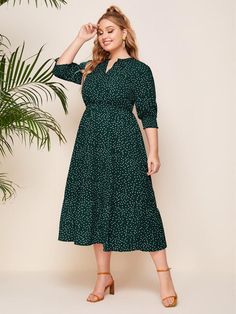 Plus Notched Polka Dot A-line Dress | EMERY ROSE Dark Green Boho, My Style Outfits, Vestido Plus Size, Shein Dress, Plus Size Kleidung, Plus Size Maxi Dresses, Dress Gift, Moda Plus, Women Plus Size