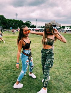 Look Da Festival, Boston Calling, شال كروشيه, Look Festival, Teenage Outfits, Fest Outfits, Music Festival Outfits, Coachella Outfit