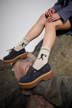 Timberland Stone Street Outfit, Midnight Blue Shoes, Blue Lace-up Walking Shoes For Streetwear, Timberland Boat Shoes Outfit Women, Luxury Blue Moccasins With Brogue Detailing, Timberland Boat Shoes Women, Timberland Suede Lace-up Boots, Boat Shoes Outfit, Timberland Lace-up Boots With Vibram Sole