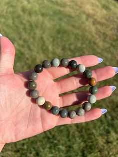 Alashan Agate bracelet✨  This a wonderful gemstone for balancing the mind, body, and spirit as well as helping you to slow down and center yourself. Center Yourself, Mind Body And Spirit, Agate Bracelet, Slow Down, Crystal Items, The Mind, Mind Body, Agate, Charms