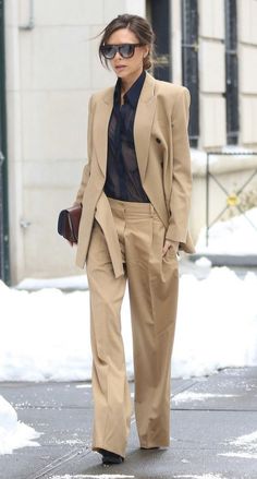 Victoria Beckham Collection, Woman Suit Fashion, Looks Street Style, Suit Style, Business Outfit