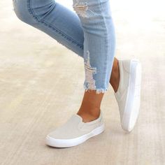 Slip On Running Flat Sneakers Oshnow Trending Flats, Sneaker Outfits, Bar Outfit, Dr Shoes, On Running, Round Toe Heels, Sneakers Outfit, Vans Sneakers, Flat Sneakers