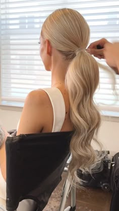 Ponytail Parade: Trendsetting Hairstyles for Every Mood Pony Up Do Wedding, Ponytail For Blonde Hair, Glamorous Ponytail Wedding, Beach Wedding Ponytail, Bride Sleek Ponytail, Long Pony Wedding Hair, Wedding High Ponytail Hairstyles Brunette, Sleek Wedding Pony, Sleek Low Ponytail Wedding Hair