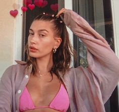 Jennifer Aniston Hair, Camila Morrone, Pink Hair, Dm Me, Pretty Woman