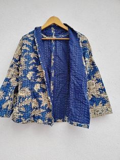 New indigo kantha quilted short kimono women wear vintage coat festival fashion Kimono Women, Patchwork Kimono, Luxe Boho, Woolen Scarves, Kantha Jacket, Kimono Robes, Cotton Long Dress, Quilt Jacket, Cotton Kimono