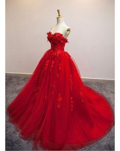 Red Long Prom Dress, Couture Dior, Gaun Abad Pertengahan, Red Ball Gown, Strapless Wedding Gown, Red Wedding Dress, Gown Red, Floral Prom Dresses, Tulle Ball Gown