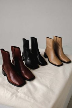 Brown Square Toe Boots, Black Boot Outfits, Vagabond Shoes, Chestnut Leather, Square Toe Boots, Ankle Heels, Toe Boots, The Square, Crazy Shoes