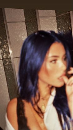 Dark Blue Hair Tan Skin, Electric Blue Hair Aesthetic, Blue Black Hair Aesthetic, Blue Haired Girl Aesthetic, Warm Blue Hair, Navy Blue Hair Aesthetic, Navy Black Hair, Blue Hair On Brown Skin, Blue Hair Girl Aesthetic