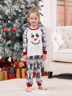 Get in the spirit of Christmas with our matching family snowman pajama sets for adults, kids, babies, and pets!
* Please add each size separately to your shopping cart
* Piece of product: Each size includes 1 set of pajamas (1 top+1 bottom), or 1 romper, or 1 pet bandana
* For children's safety, pajamas should be snug-fitting or flame-resistant. These kids' and babies' pajamas are flame-resistant.
* Product features: Matching Christmas snowman design
* Fabric characteristics: Soft and comfortable
* Neckline: Round neck
* Sleeves: Long sleeves, raglan sleeves
* Style: Family matching pajamas
* Fit: Moderate fit, with drawstring and pockets for adults
* Length: Moderate length
* Source of goods: Imported
* Supplier: PatPat Matching Christmas Pajamas Family, Christmas Pajamas Family, Family Matching Pajamas, Christmas Pj, Snowman Pattern, Family Pajama Sets, Snowman Design, Matching Christmas Pajamas, Snowmen Patterns