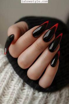 Fun Halloween Nails, Halloween Nail Ideas, Witchy Nails, Gothic Nails, Goth Nails, Red Nail, Halloween Nail, Diy Nail Art, Nails And Makeup