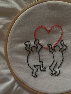 Diy embroidery keith haring Keith Haring Embroidery, Cute Embroidery For Boyfriend, Boyfriend Embroidery Gift, Hoodie Embroidery Ideas Boyfriend, Ideas For Jeans, Embroidery On Jeans, Crochet Grid Patterns, Clothes Alterations, Hoodie Embroidery