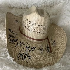 2021 Nfr Autographed By Stetson Wright Ryder Wright Hailey Kinsel Paden Bray Dale Brisby Jess Pope Shad Mayfield Lisa Lockhart Emily Beisel Junior Noguiera Jesse Wright Jackie Crawford Hat: Authentic American Hat Company/ Tuf 1 Cooper Size 7 In Perfect Condition, Wore Once. Shad Mayfield, Lisa Lockhart, Ryder Wright, Hailey Kinsel, Jackie Crawford, Stetson Wright, American Hat Company, Dale Brisby, American Hat