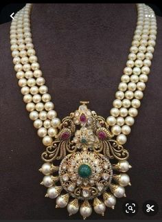 Homemade Jewelry Ideas, Pearl Haram, Fall Engagement Photos, Gold Jewelry Outfits, Antique Gold Jewelry Indian, Fancy Jewelry Necklace, Pearl Jewelry Design, Antique Jewellery Designs, Pearl Necklace Designs