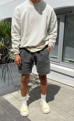 Men’s Fashion With Shorts, Mens Sporty Outfits, Mens Chill Outfits, Men’s Summer Casual Outfits, Counselor Outfits, Mantel Mount, Guys Summer Outfits, Sporty Fits, Loren Hale