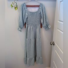 New, Never Worn Size Small Can Be Worn Off The Shoulder Or As Puff Sleeves Off The Shoulder, Gingham, Puff Sleeve, Colorful Dresses, Midi Dress, Womens Dresses, White, Green, Dresses