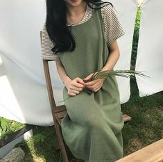 Dress Outfits Korean, Moda Ulzzang, Emerald Green Dress, Trendy Plants, Korean Products, Korean Fashion Trends, Green Aesthetic