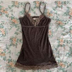 2000s Abercrombie And Fitch, Abercrombie Babydoll Top, Y2k Babydoll Top, 2000s Babydoll Top, Y2k Brown Aesthetic, Abercrombie And Fitch 2000s, Babydoll Top Outfit, Grunge Witch, Vintage Abercrombie And Fitch